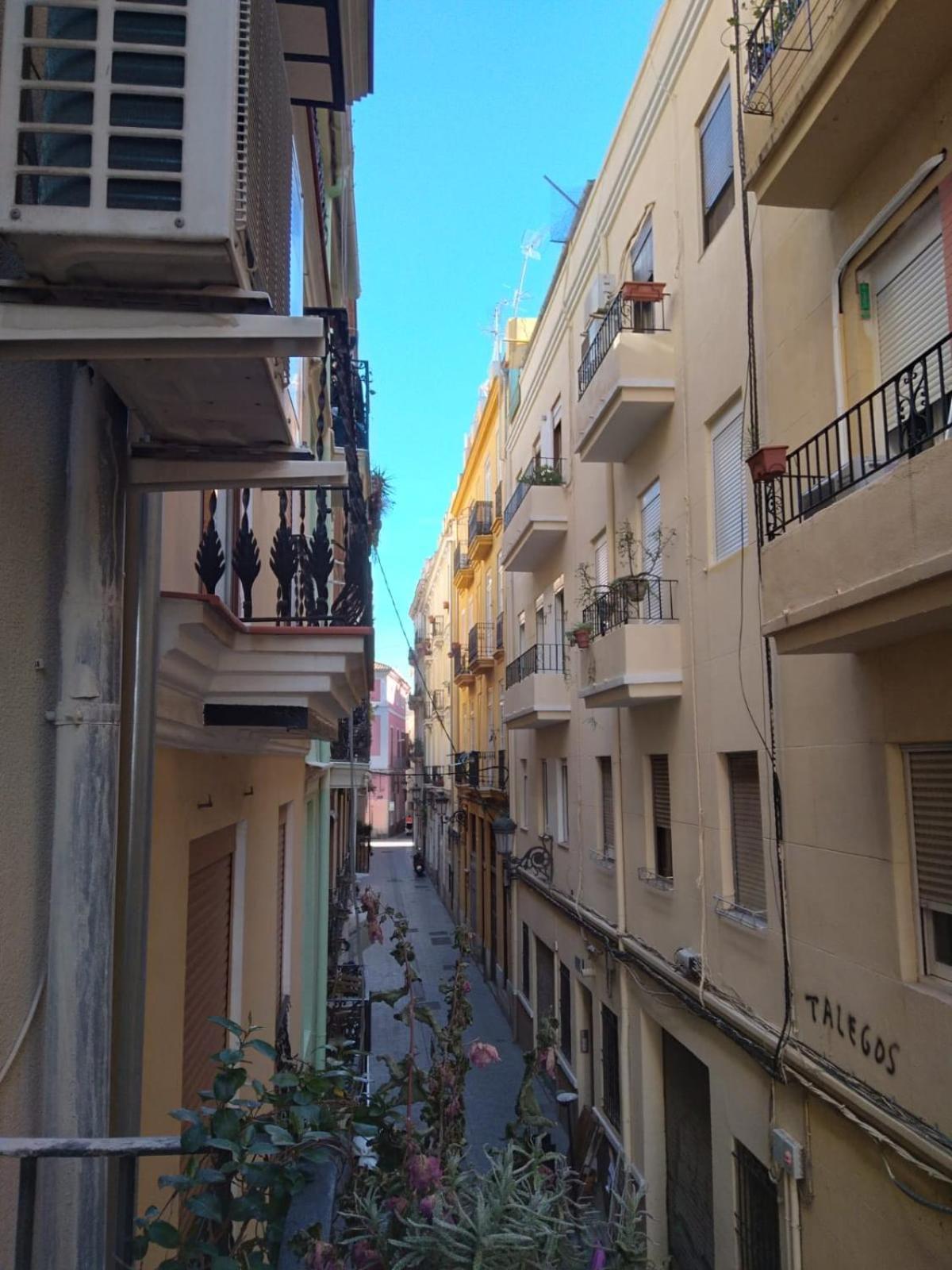Your Valencia Home Exterior foto